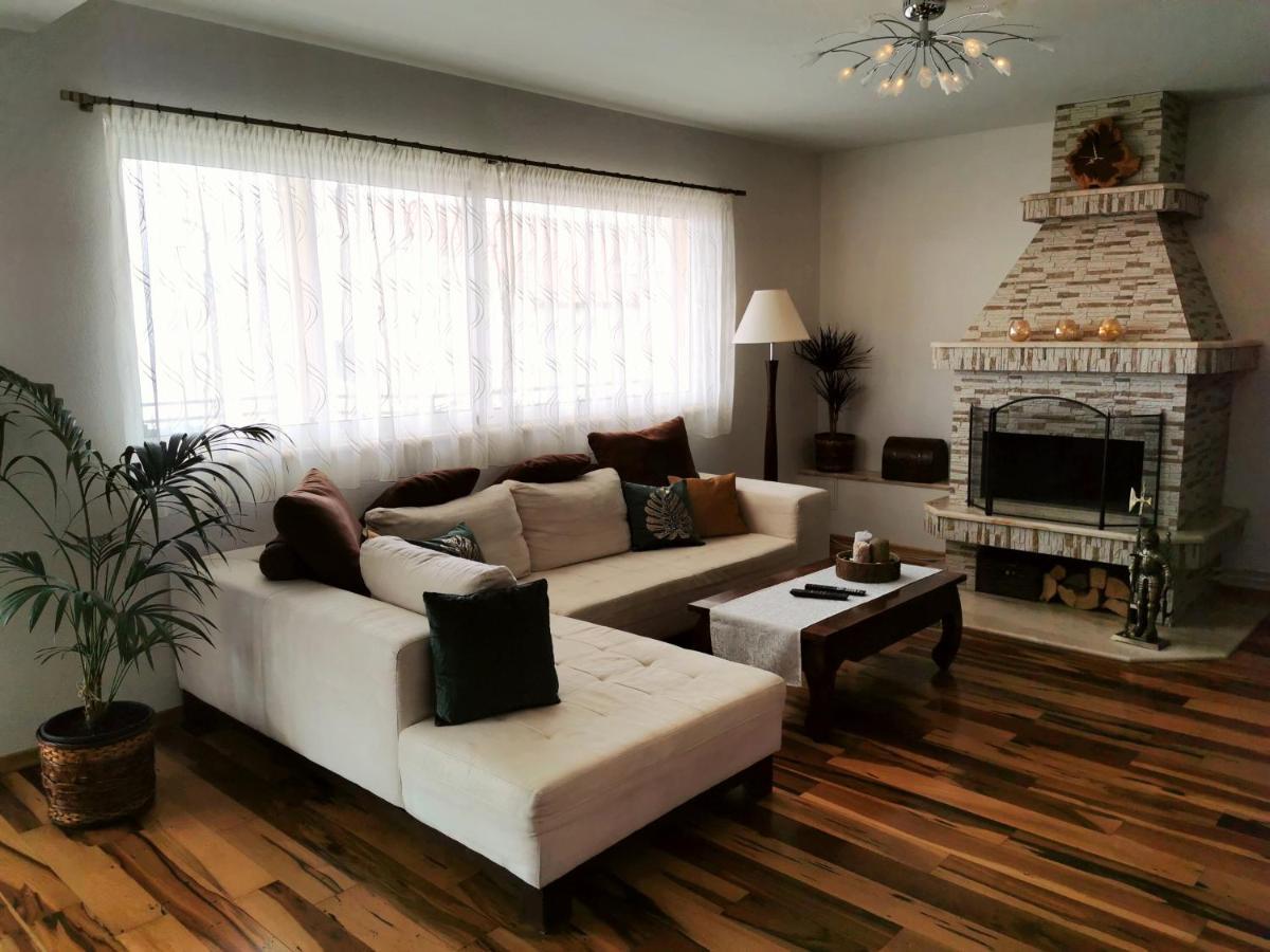 Apartments Deak Макарска Екстериор снимка