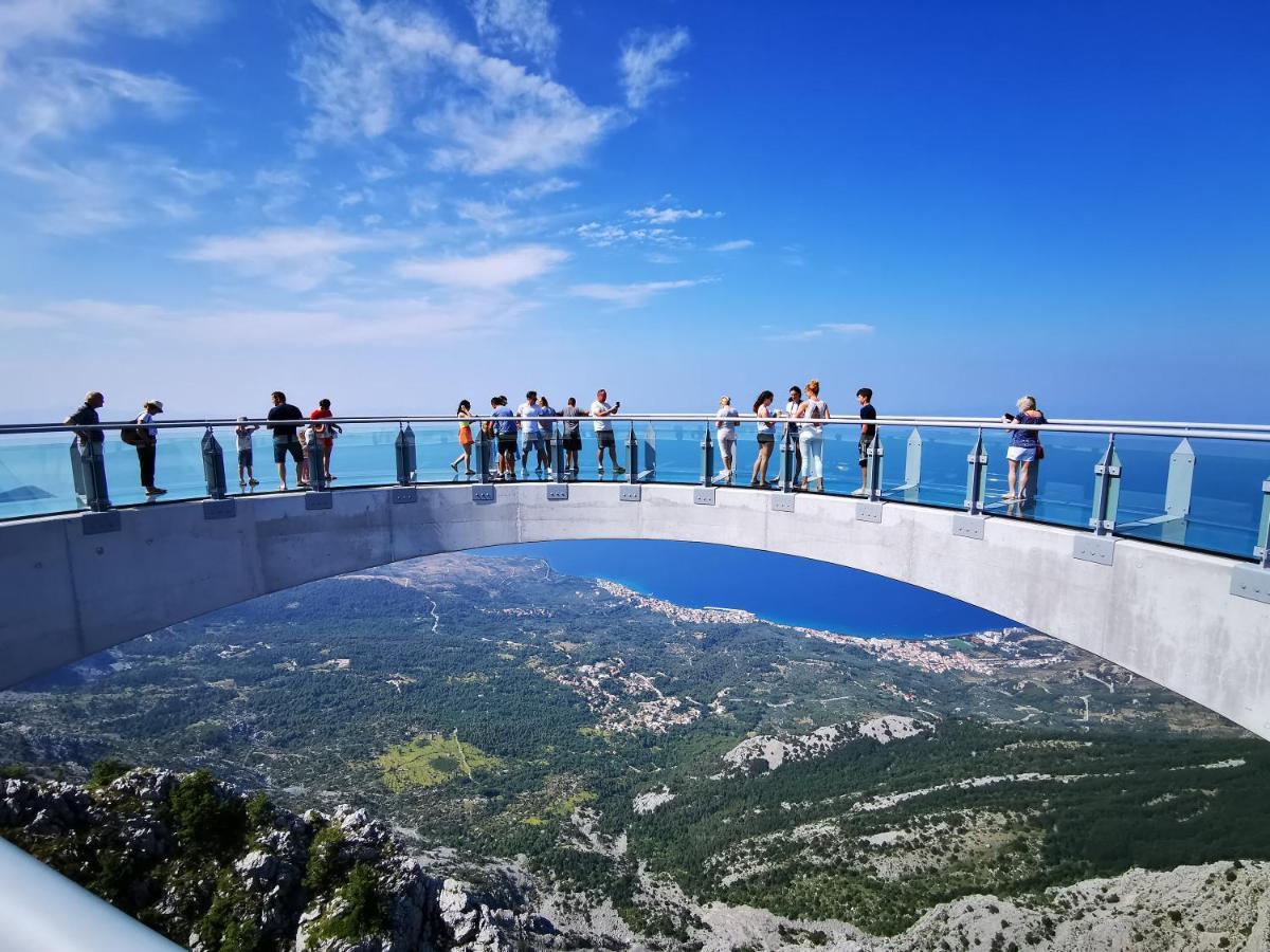Apartments Deak Макарска Екстериор снимка