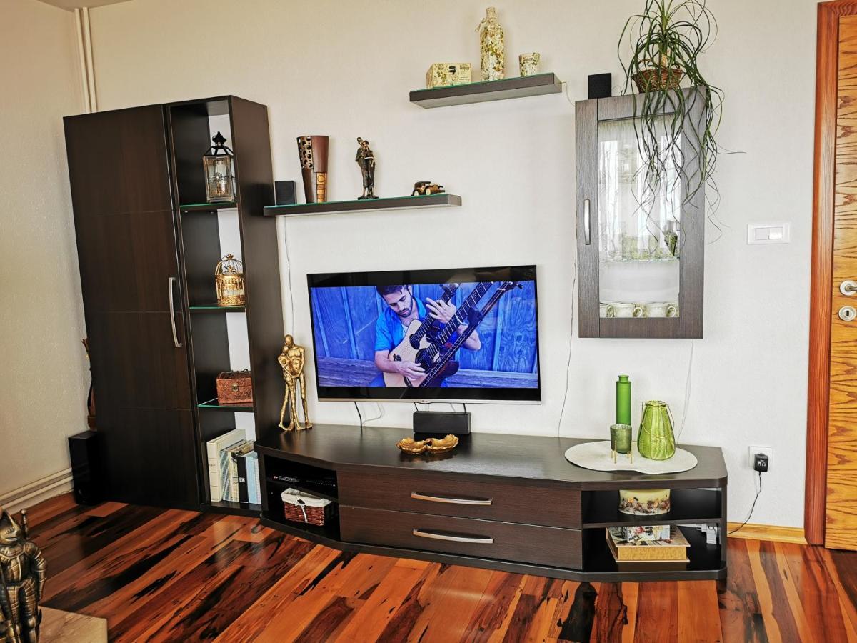 Apartments Deak Макарска Екстериор снимка